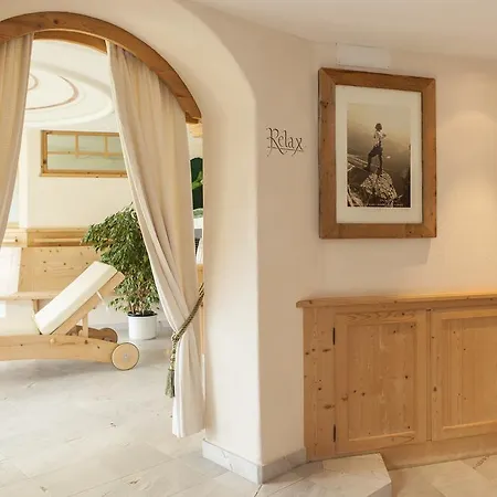 Hotel Mareo Dolomites 4*